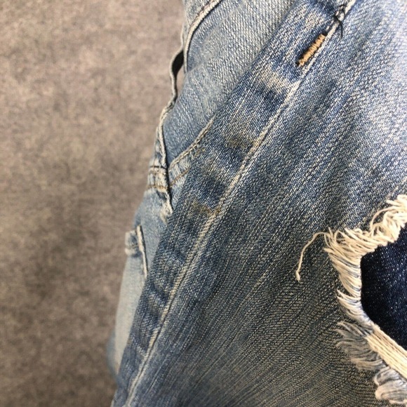 Kut From The Kloth Catherine Boyfriend Jean Shorts Size 6 Medium Wash - Picture 8 of 9